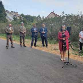 Przewodnicząca Rady Gminy Jedwabno pani Elżbieta Brzóska